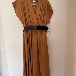 NWT Calvin Klein Short Sleeve Belted 
Midi Dress Size 10